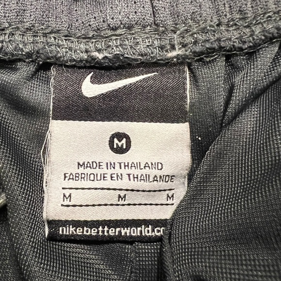 Nike Men’s Basketball Shorts - Picture 2 of 3